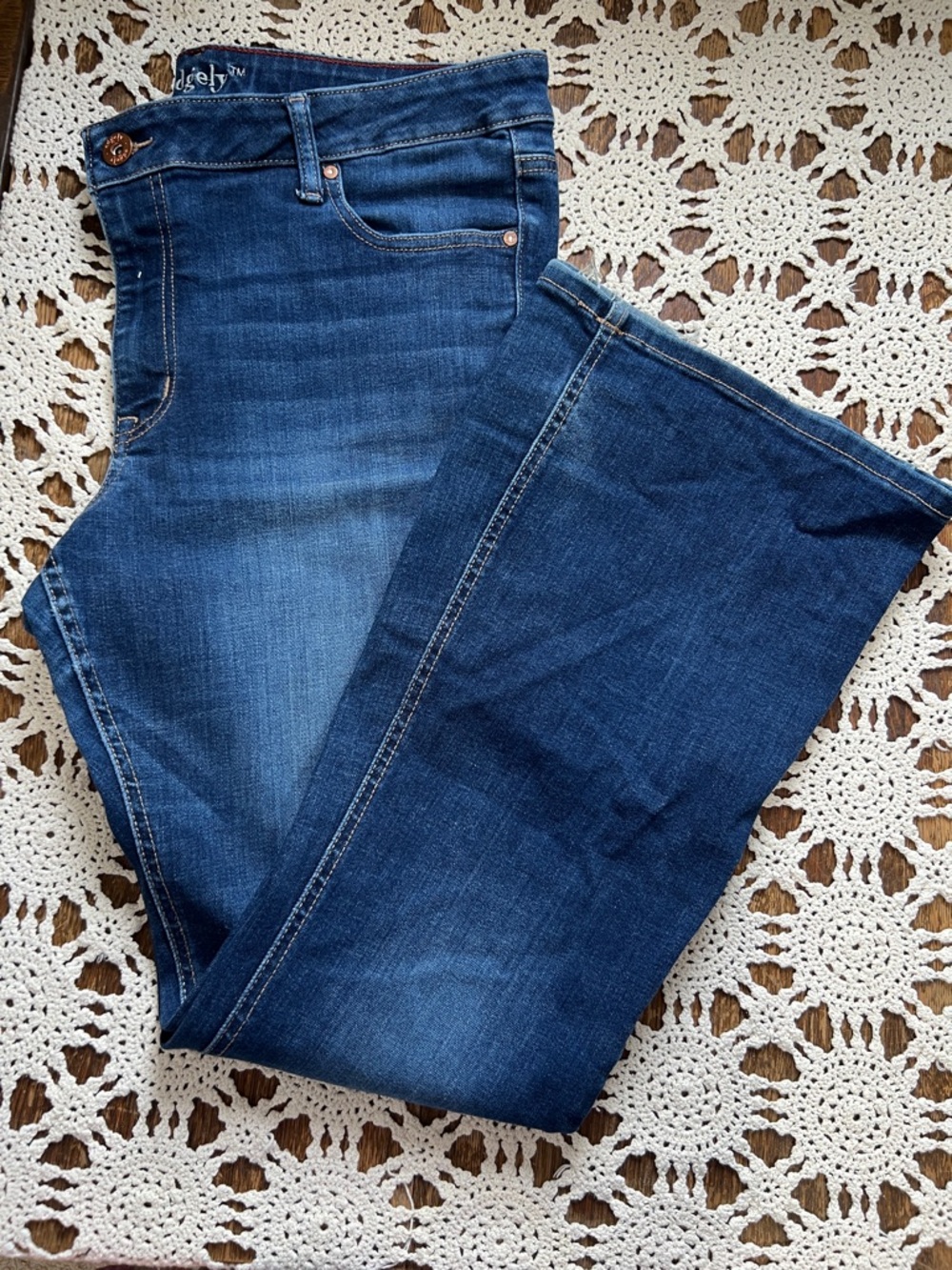 Edgely mid fit flare jeans size 14 dark wash